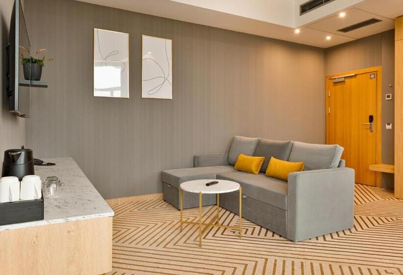 استودیوی سوپریور, Crystal Mountain Hotel Wisła