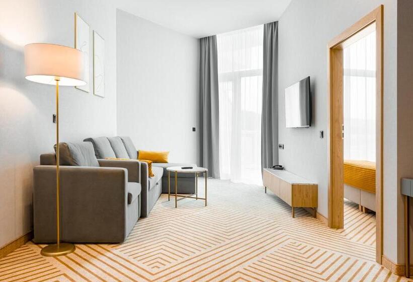 سوئیت جونیور خانوادگی, Crystal Mountain Hotel Wisła