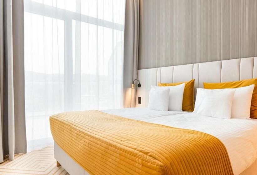 سوئیت جونیور خانوادگی, Crystal Mountain Hotel Wisła