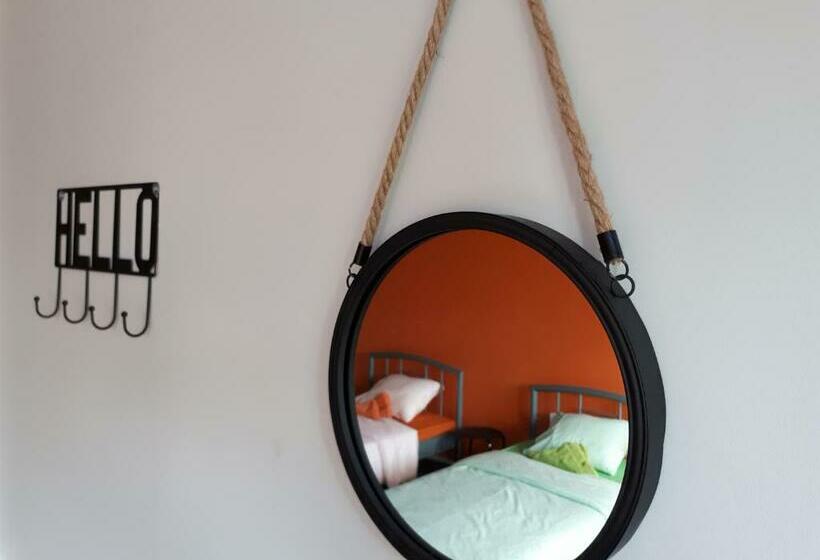 اتاق استاندارد چهارنفره با سرویس بهداشتی مشترک, Hello Gdynia Hostel