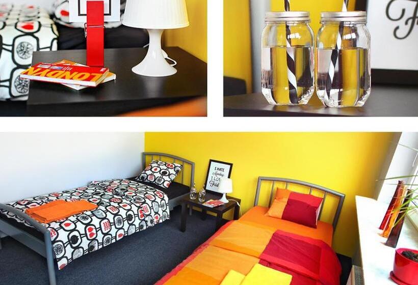 اتاق استاندارد با سرویس بهداشتی مشترک, Hello Gdynia Hostel