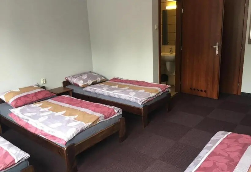 スタンダード４人部屋, Hostel Mikołajczyka59