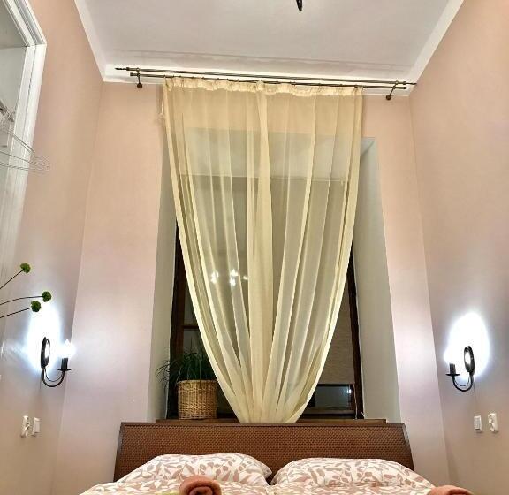 اتاق استاندارد با تخت بزرگ, Hostel U Kmity