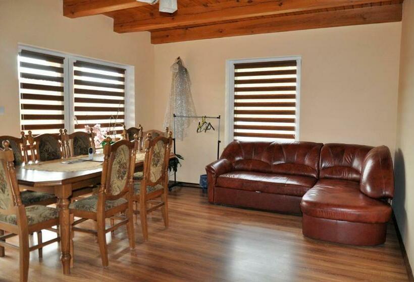 חדר סטנדרט לארבעה, Agroturystyka W świcie