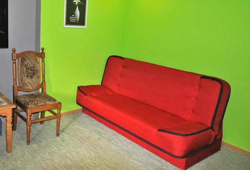 חדר סטנדרט לשלושה, Agroturystyka W świcie