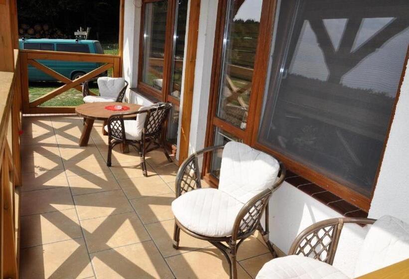 חדר סטנדרט עם טרסה, Agroturystyka W świcie