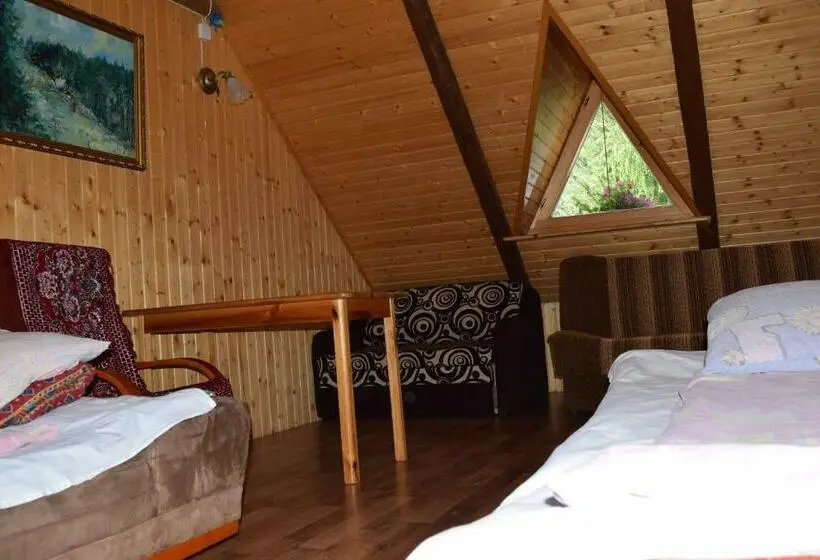 浴室共有スタンダード４人用ルーム, Góralska Czarcia Chata Pod Jałowcem