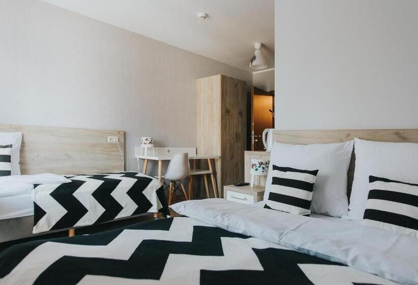 غرفة كومفورت ثلاثية, Majerzanka