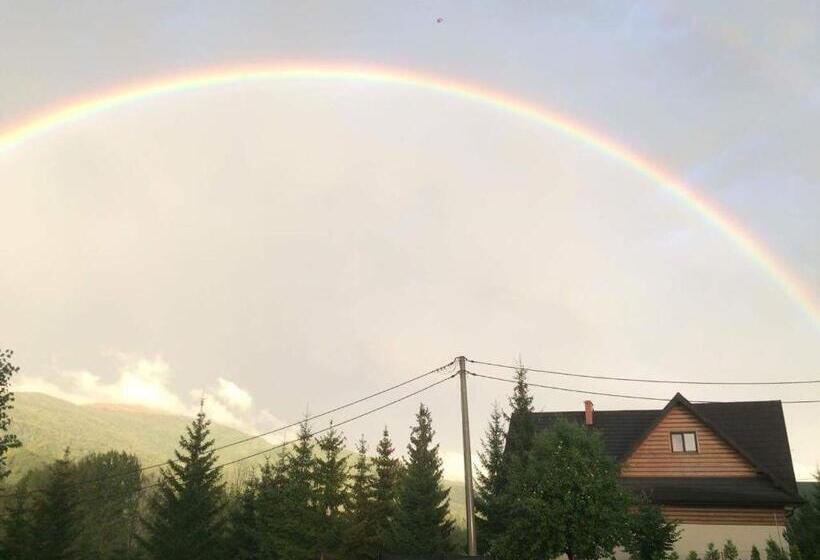 غرفة قياسية ثلاثية مزودة بشرفة, Mala Chatka