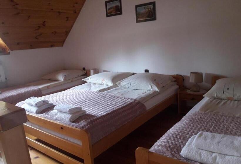 شاليه غرفة نوم واحدة, Mala Chatka