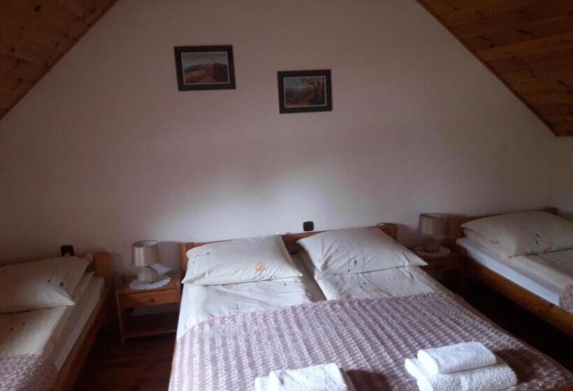 شاليه غرفة نوم واحدة, Mala Chatka