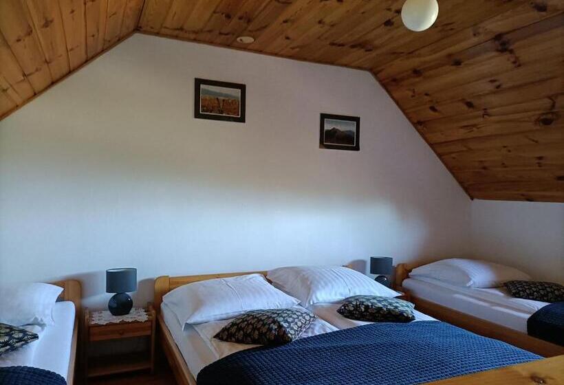 شاليه غرفة نوم واحدة, Mala Chatka