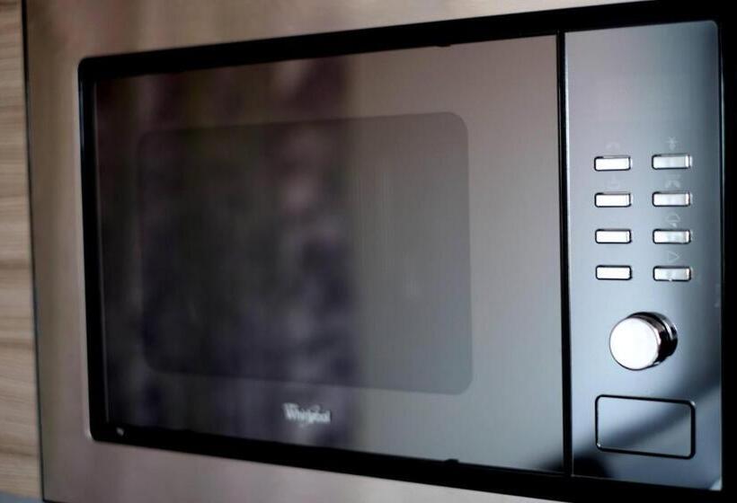 إستوديو قياسى سرير كينج, Mazurek