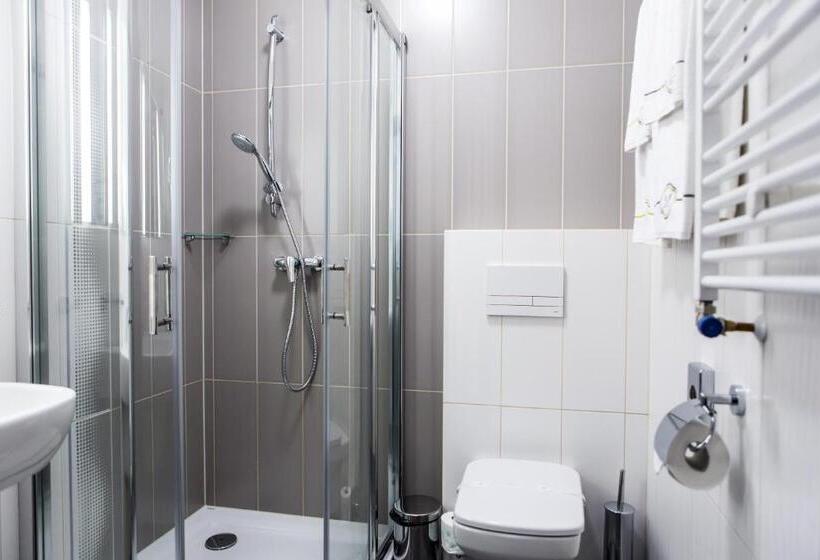 إستوديو قياسى سرير كينج, Mazurek