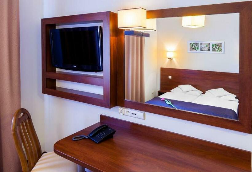 اتاق لوکس, Mikulski