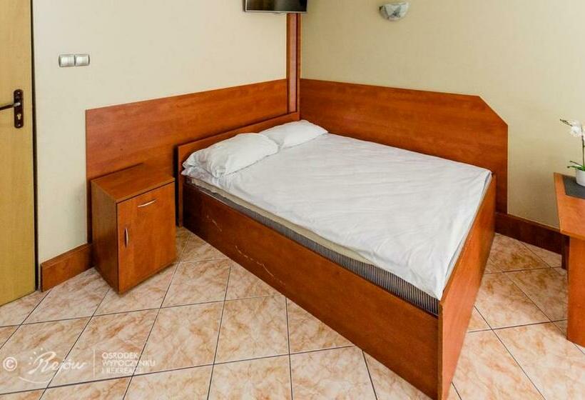 חדר סטנדרט לארבעה, Owir Rejów