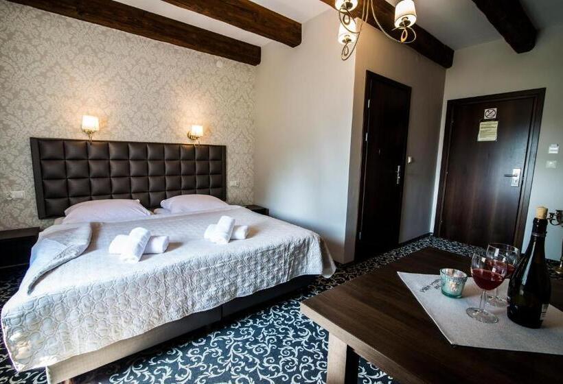 غرفة قياسية, Pod Ksiecia Gorka