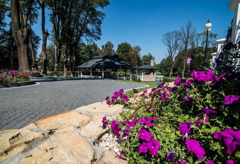 غرفة قياسية ثلاثية, Pod Ksiecia Gorka