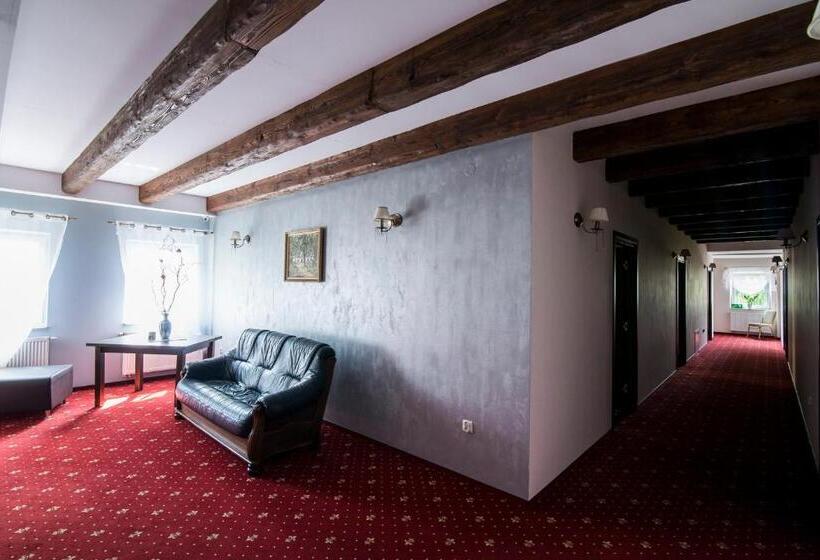 غرفة قياسية رباعية, Pod Ksiecia Gorka