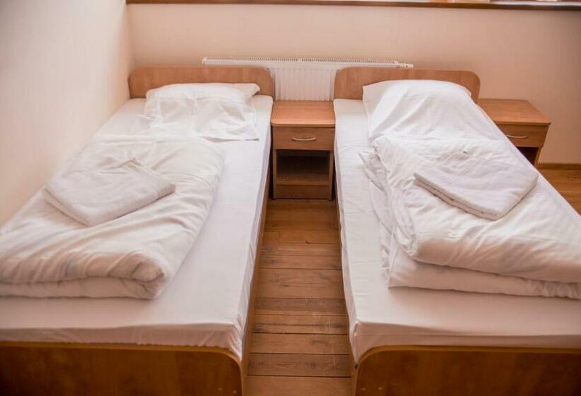 スタンダードルーム, Podkowa