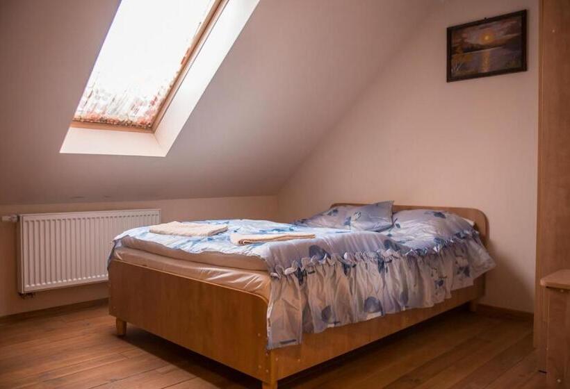 ファミリールーム, Podkowa