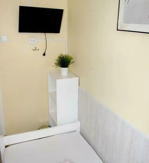 Basic Yhden Hengen Huone, Kamienica Rynek 7