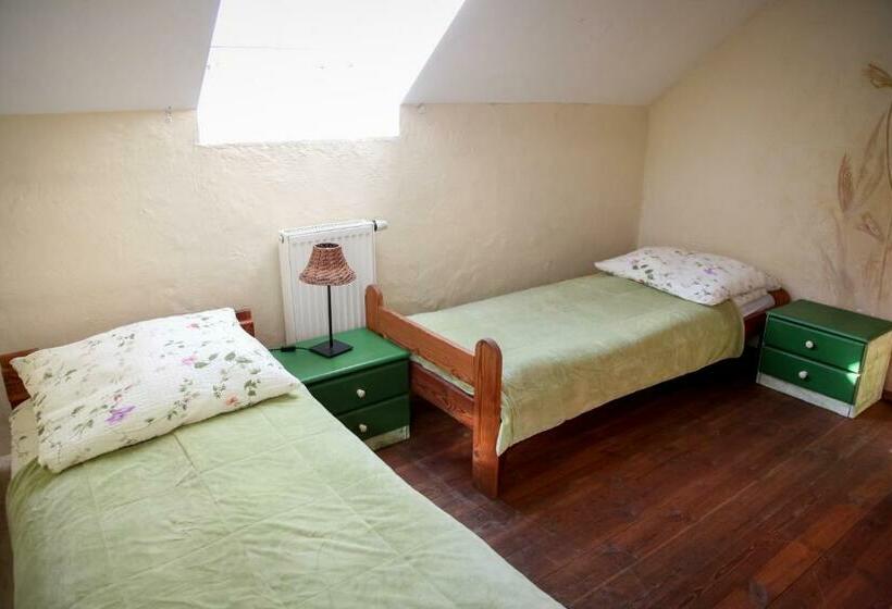 スタンダードルーム, Uroczysko Deresze