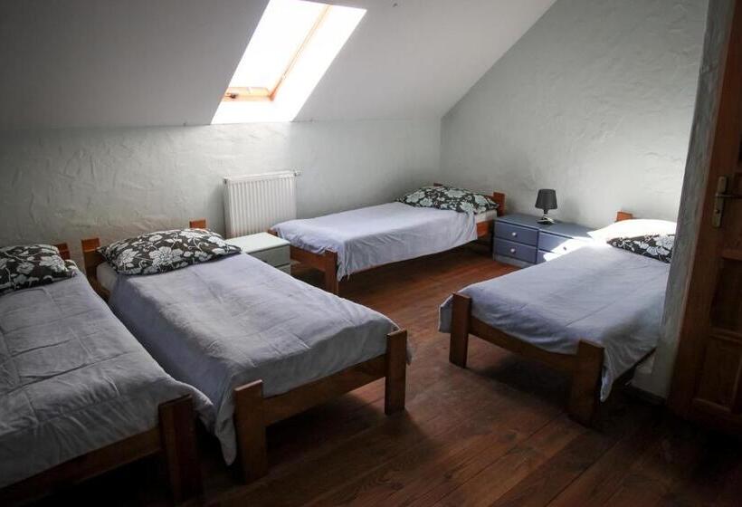 スタンダード4人部屋, Uroczysko Deresze