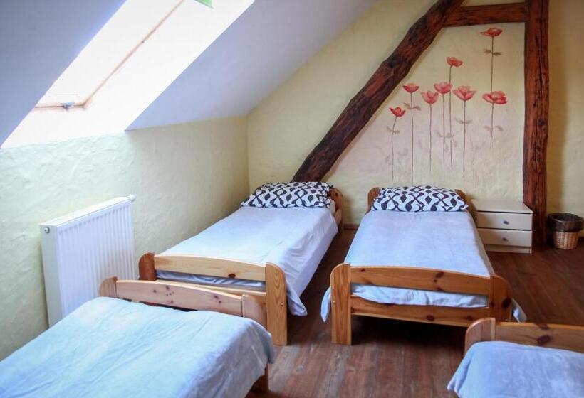 スタンダード4人部屋, Uroczysko Deresze