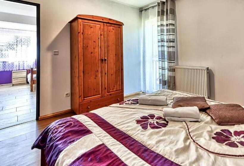 סוויטה עם מרפסת, Wydrza Przystań