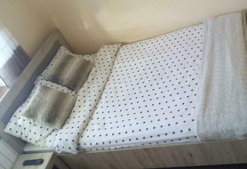 スタンダードルーム, Domki I Pokoje U Ilony