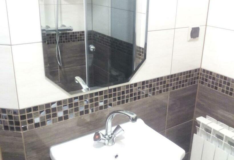 スタンダードルーム, Domki I Pokoje U Ilony