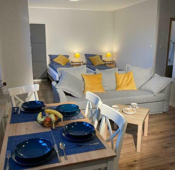 סטודיו סטנדרט עם מרפסת, Dom Na Folwarku Pokoje I Apartamenty, Bezpłatny Zamykany Parking Na Terenie Posesji