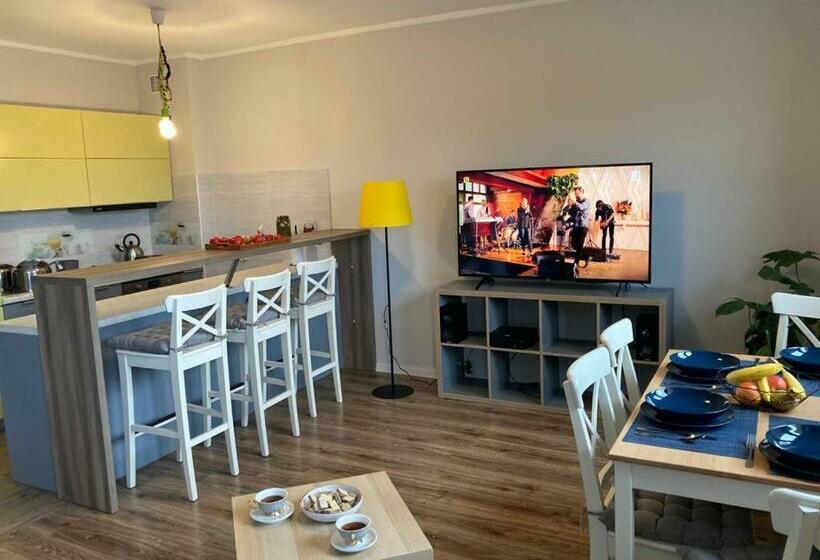 סטודיו סטנדרט עם מרפסת, Dom Na Folwarku Pokoje I Apartamenty, Bezpłatny Zamykany Parking Na Terenie Posesji