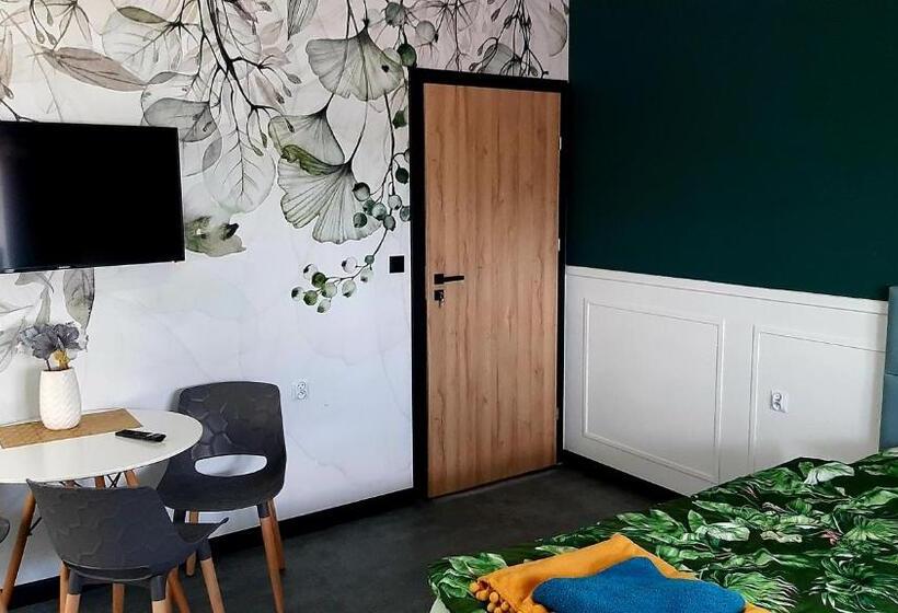 اتاق لوکس سه تخته, Pokoje Gościnne Cyprian