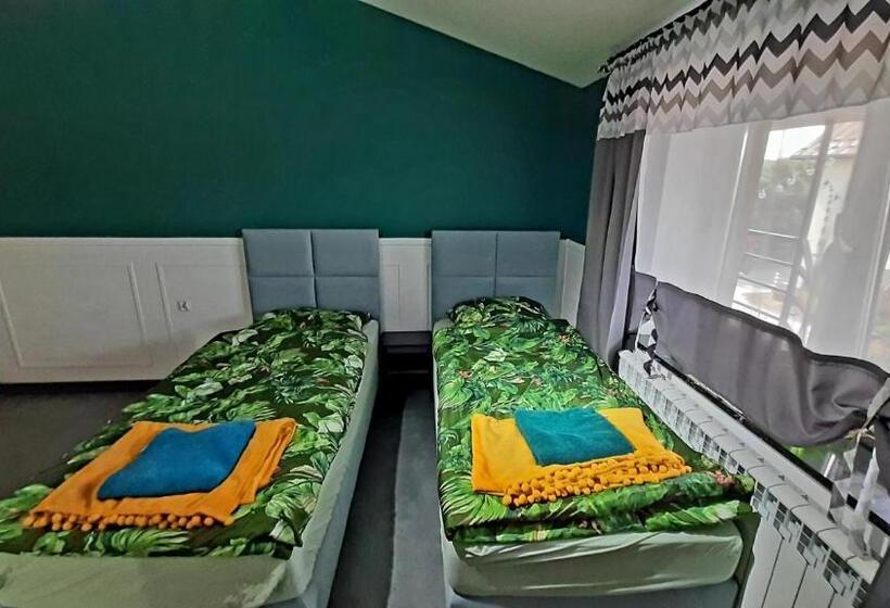 اتاق لوکس سه تخته, Pokoje Gościnne Cyprian