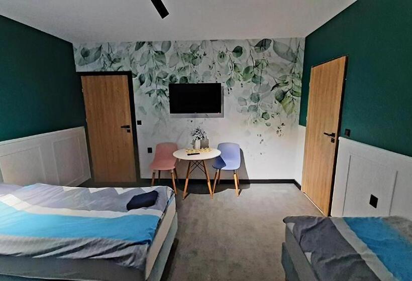 اتاق لوکس سه تخته, Pokoje Gościnne Cyprian