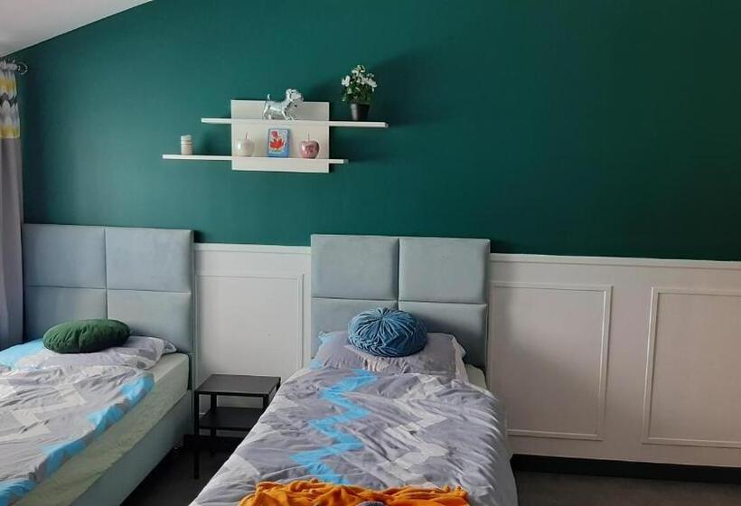 اتاق لوکس سه تخته, Pokoje Gościnne Cyprian