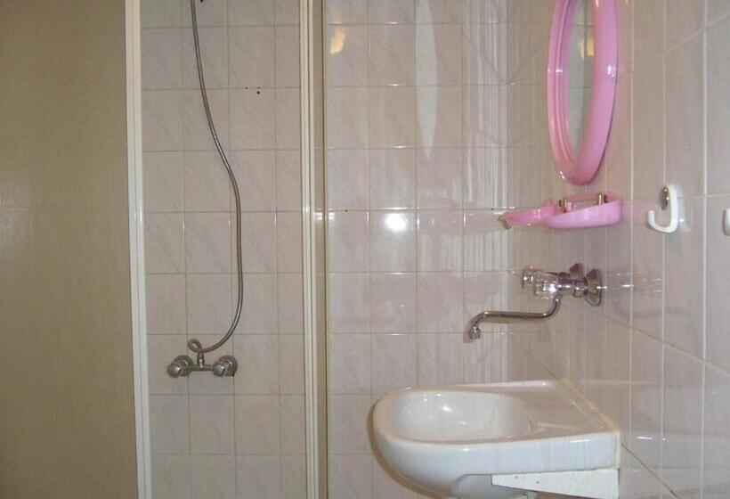 غرفة قياسية فردية, Karet Obiekt Hotelowy