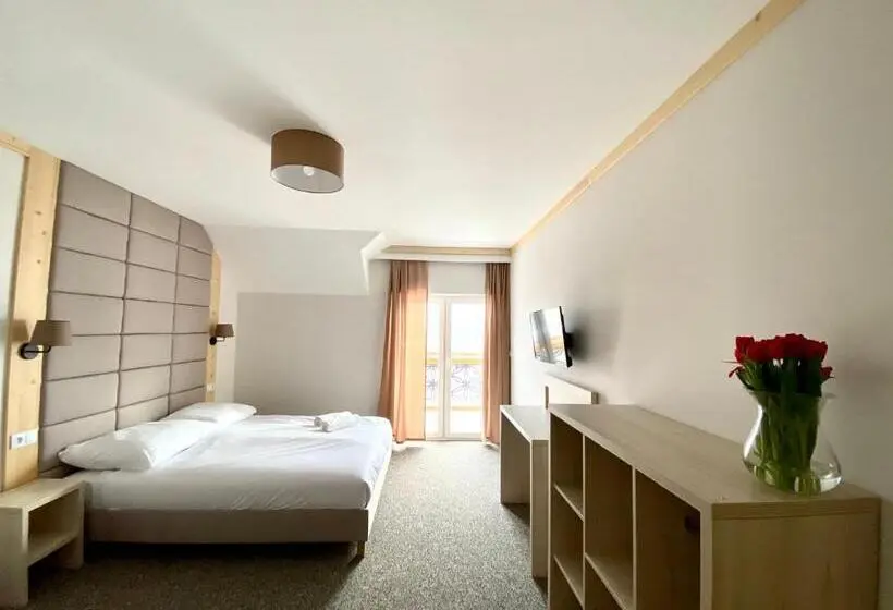 バルコニー付きスタンダードトリプルルーム, Karolowy Pokoje&apartamenty