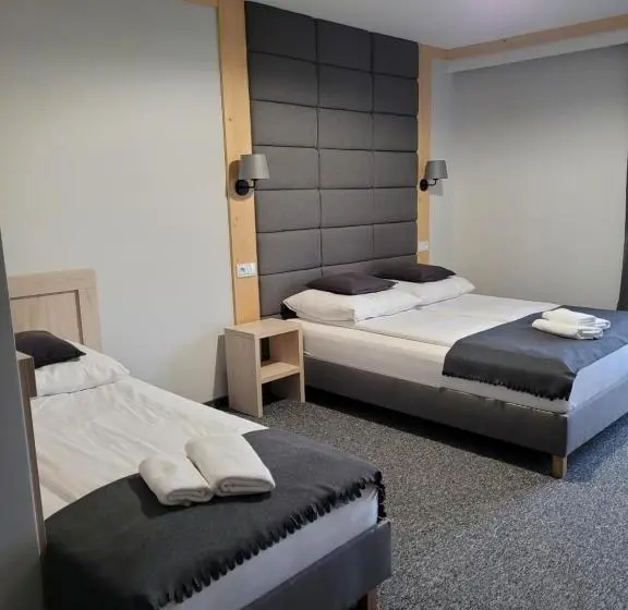 デラックストリプルルーム, Karolowy Pokoje&apartamenty