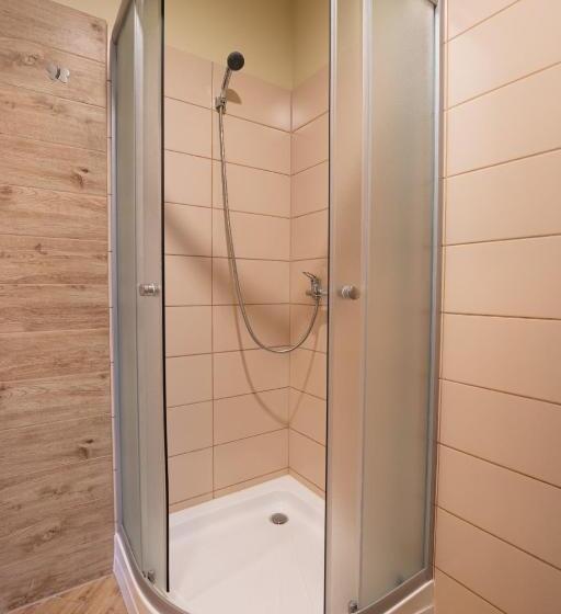 غرفة قياسية, Pokoje Gościnne Butryny