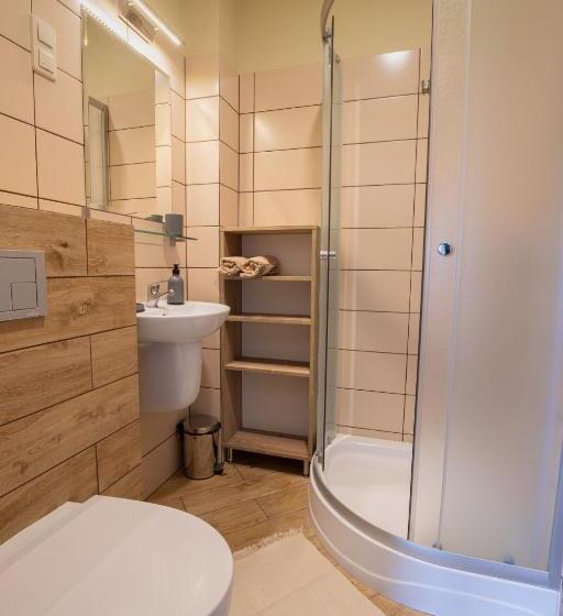 غرفة قياسية, Pokoje Gościnne Butryny