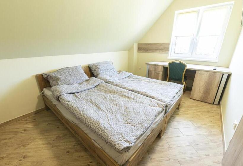 غرفة قياسية, Pokoje Gościnne Butryny