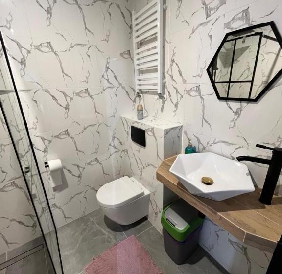 اتاق لوکس سه تخته, Pokoje Gościnne Cyprian