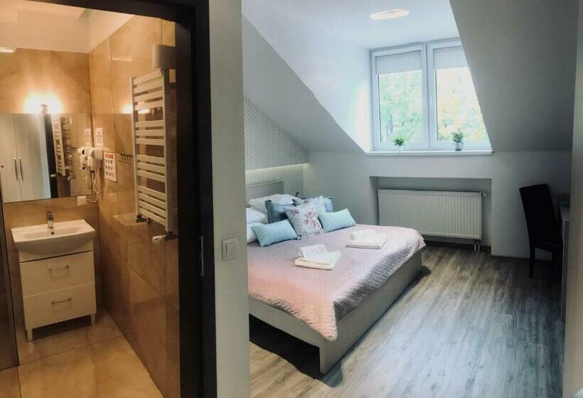 Номер Стандарт, Restauracja Park Szwajcaria