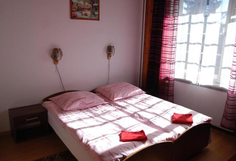 Номер Стандарт, Willa Anna