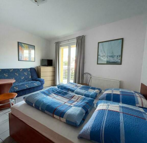 غرفة قياسية مزوَّدة بشُرفة, Willa Mira 200 Metrów Od Morza