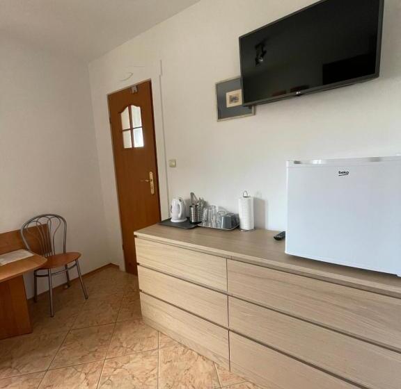 غرفة قياسية مزوَّدة بشُرفة, Willa Mira 200 Metrów Od Morza