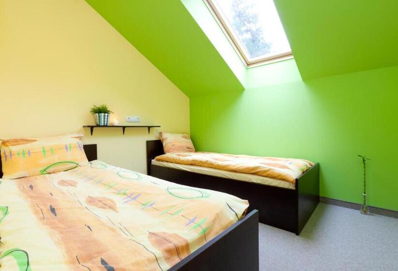 جناح, Resort Stara Wieś